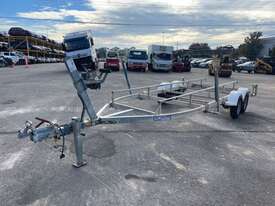 2009 TMC Dual Axle Boat Trailer - picture1' - Click to enlarge