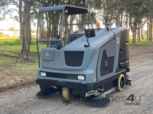 caption Karcher B300 Sweeper Sweeping/Cleaning