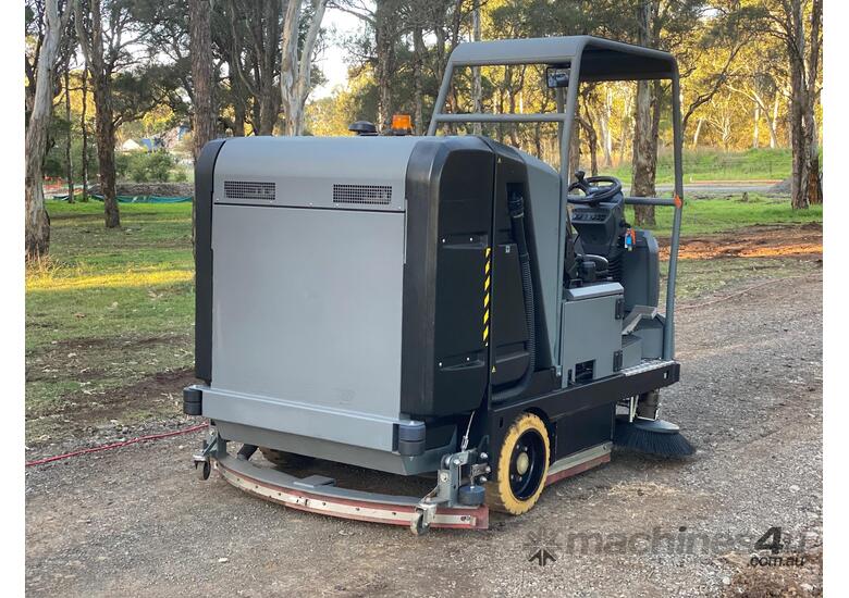 caption Karcher B300 Sweeper Sweeping/Cleaning