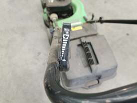 Victa 4 Stroke Mower - picture0' - Click to enlarge