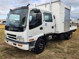 Isuzu FRR500 Crew 4x2 Dualcab Traytop Service Body Truck. - picture2' - Click to enlarge