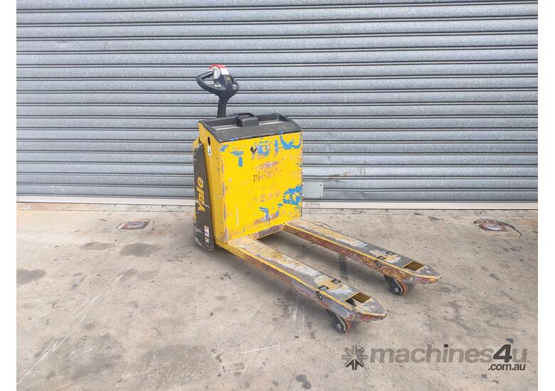 caption Battery Electric Pallet Truck