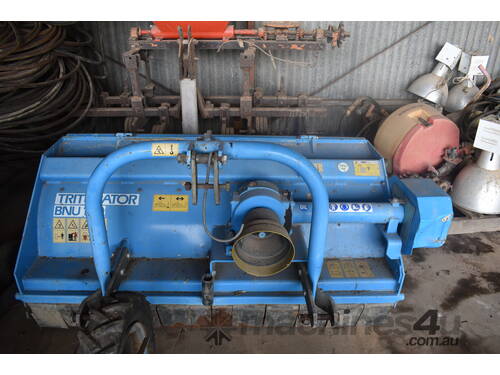 caption Nobili BNU 160 Mulcher - Fitted With Hinged Tailboard & Full Width Rear Roller