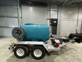 2023 ShoulderMaster Water Cart - picture0' - Click to enlarge