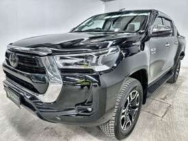 2021 Toyota Hilux SR5 4x4 Dual Cab Utility (Diesel) (Auto) - picture0' - Click to enlarge