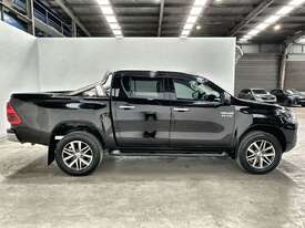 2021 Toyota Hilux SR5 4x4 Dual Cab Utility (Diesel) (Auto) - picture2' - Click to enlarge