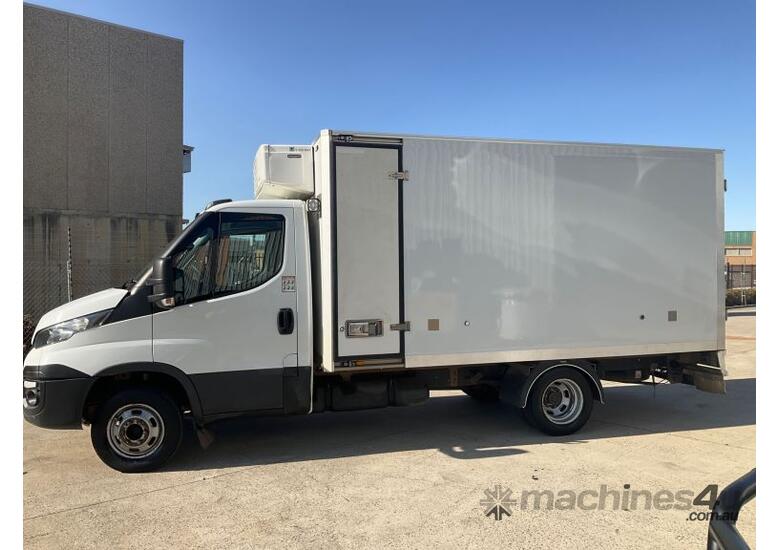 caption 2019 Iveco Daily 45 170 Refrigerated Pantech