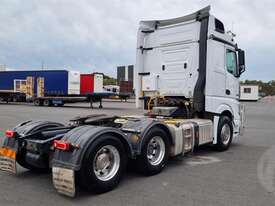 Mercedes-Benz Actros - picture2' - Click to enlarge