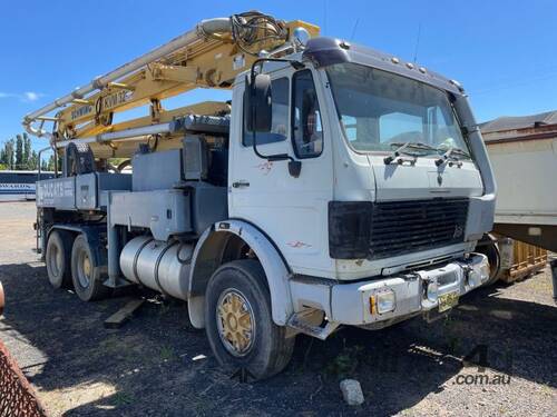 1990 Mercedes Benz 2225 Concrete Pump Truck