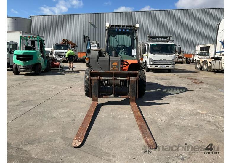 caption 2018 Ausa T204H Taurulift Telehandler