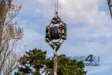 Crane suspended Shock Absorber with transport stand