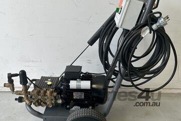 CW90/11 ex rental single phase pressure cleaner