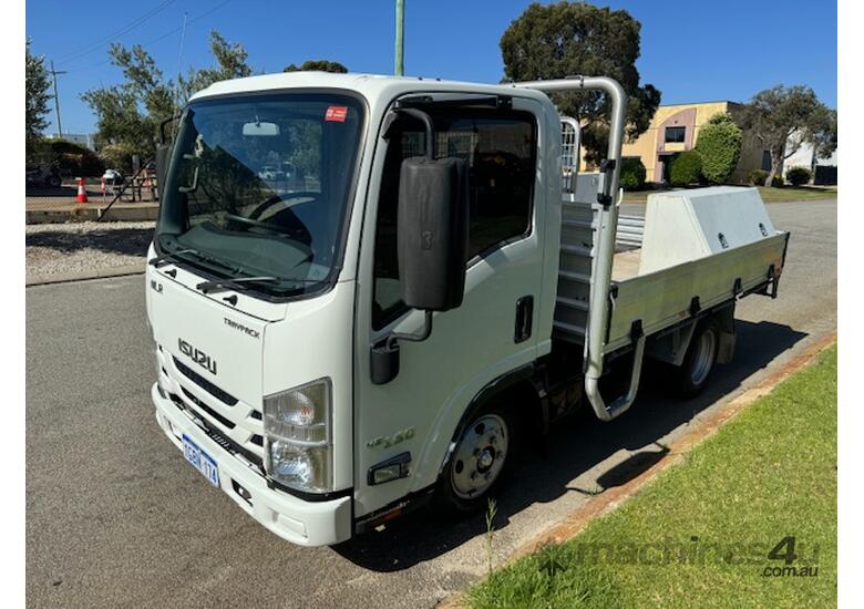 Truck Isuzu NLR 45-150 2016 Car Licence Manual 109509km 1GBN174 SN1708