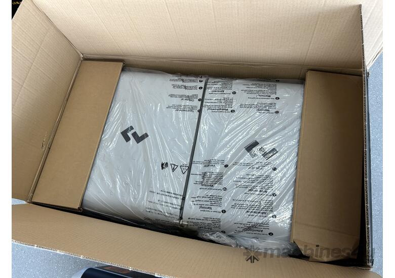caption 1x New Dometic CFX395DZ 94L Compressor Fridge Freezer