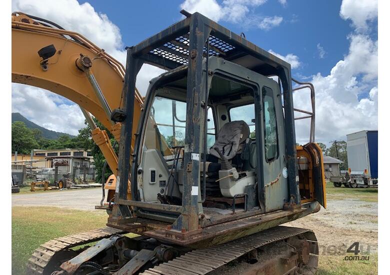 caption 2010 Hyundai Robex 110D-7 11 ton Excavator