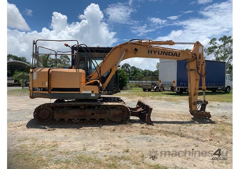caption 2010 Hyundai Robex 110D-7 11 ton Excavator