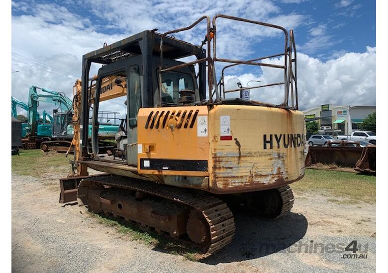 caption 2010 Hyundai Robex 110D-7 11 ton Excavator