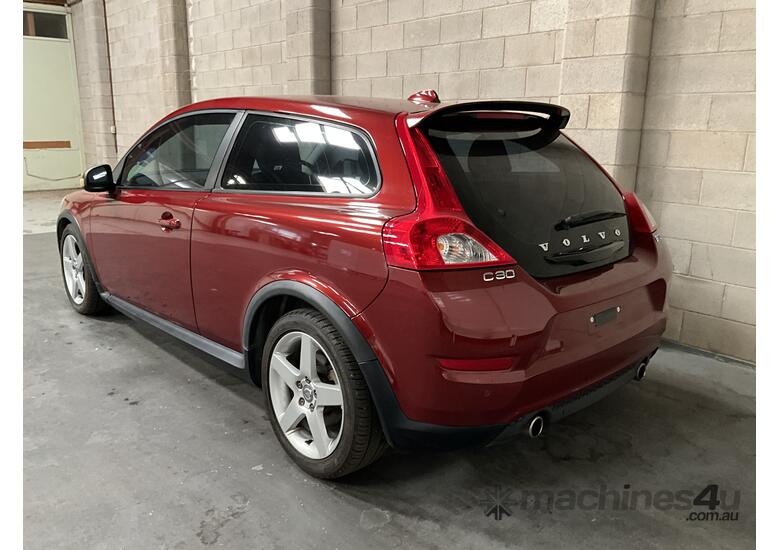 caption 2010 Volvo C30 T5 Petrol