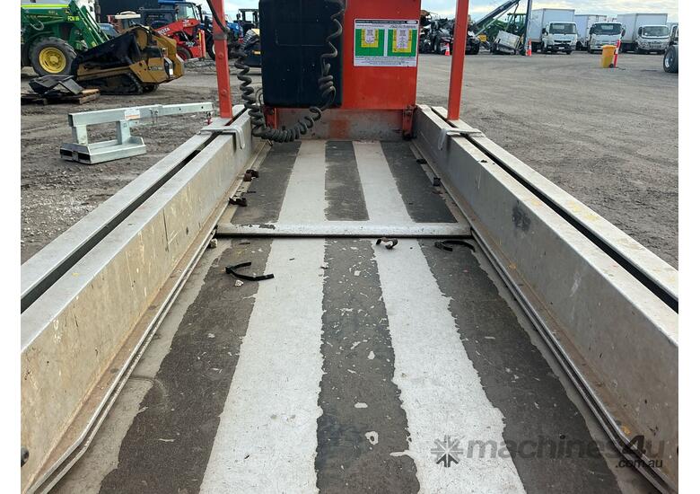 caption 2007 JLG 1930ES Scissor Lift