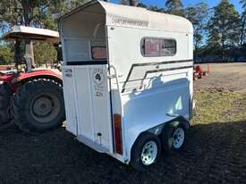 2015 Tuza Horse Float 2 Horse Straight Load - picture0' - Click to enlarge