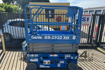 Genie Scissorlift 19FT