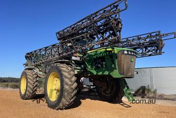 John Deere 2010   4930 Sprayers