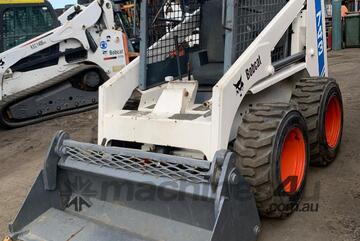 Bobcat   743 SKID STEER LOADER