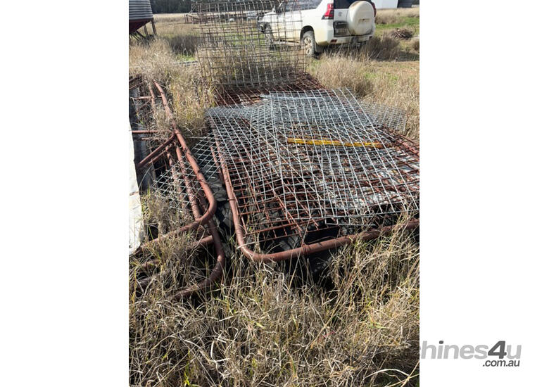 caption Stack of gates