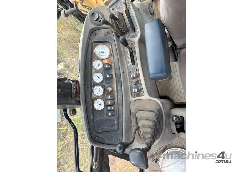 caption 2003 CATERPILLAR 428D BACKHOE