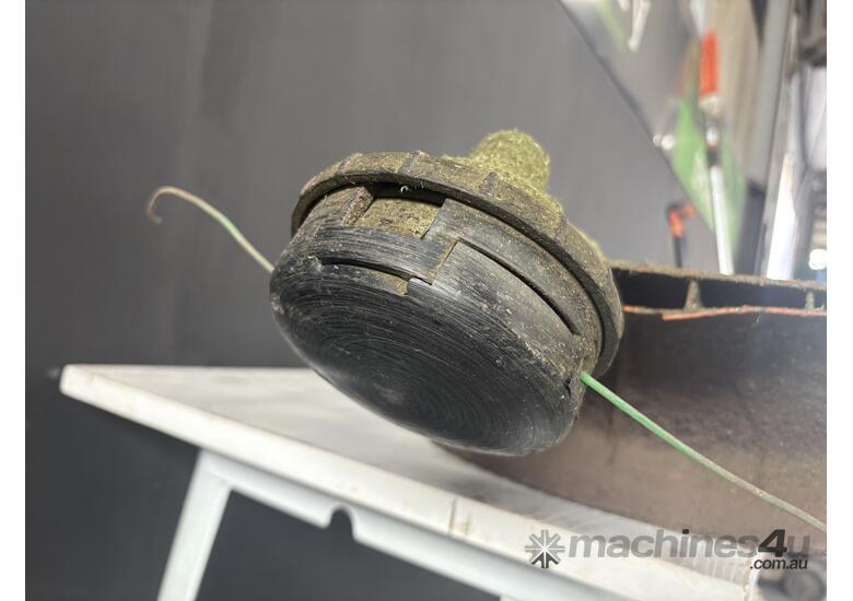 caption STIHL FS 250 Whipper Snipper (Ex-Council)