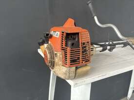 STIHL FS 250 Whipper Snipper (Ex-Council) - picture1' - Click to enlarge