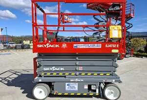 Wollongong Forklift: Elevated Work Platform, 32FT Electric Scissor!