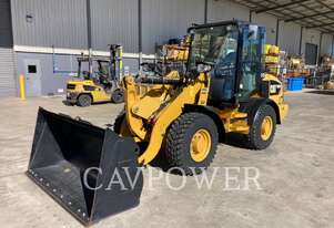 CAT 907M Wheel Loaders integrated Toolcarriers