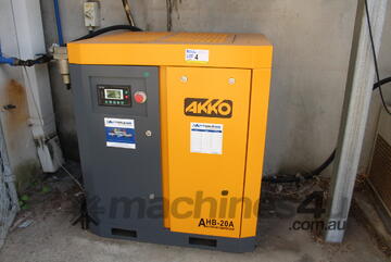 SCREW AIR COMPRESSOR