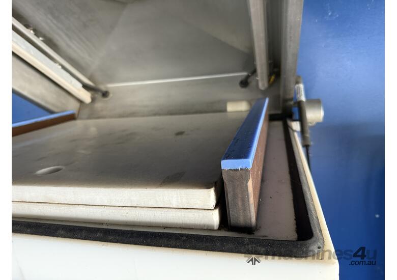 Vacuum packer E Vac AV8 Year 2013