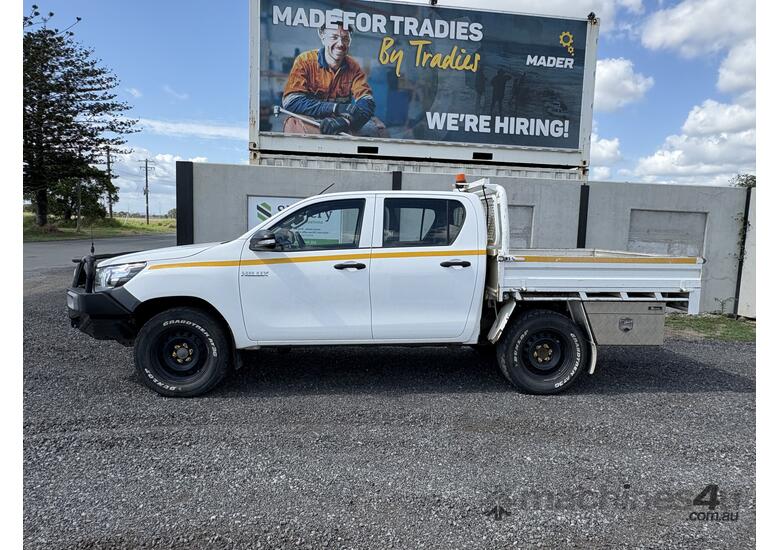 2015 Toyota Hilux Workmate 4x4 Dual Cab Ute