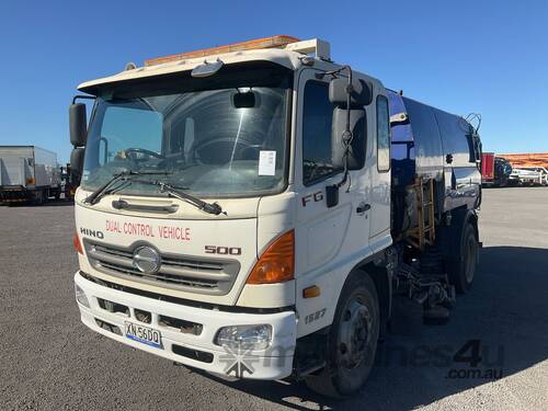 2010 Hino FG1J Dual Control Road Sweeper