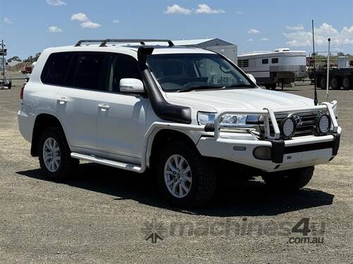 2017 TOYOTA LANDCRUSIER VX WAGON