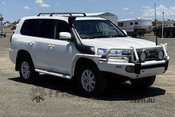 2017 TOYOTA LANDCRUSIER VX WAGON