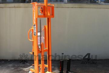 Bishamon Manual Stacker