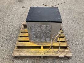 Cornelius Air Conditioner - picture1' - Click to enlarge