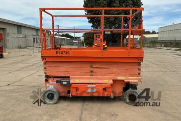 2015 JLG 2646ES Electric Scissor Lift