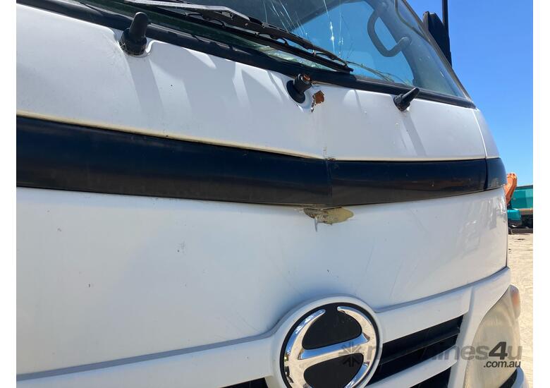 2009 Hino 300 616  Tipper