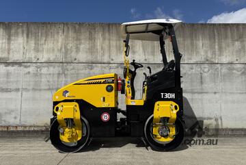   Multipac T30H-3 Twin Drum vibrating roller