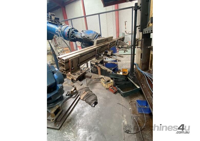 Motoman UP 130 Industrial Robot