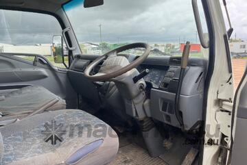 2010 Mitsubishi Fuso Canter 7/800 Tipper