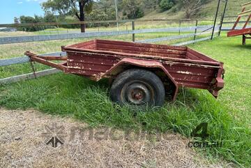 New Holland Box Trailer