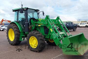 John Deere   5105m