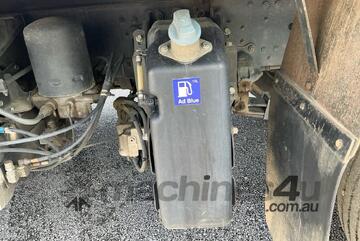 2016 Mitsubishi Fuso FS500 Table Top Beaver Tail