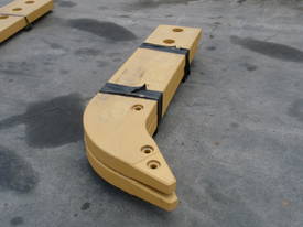 8E8413 Caterpillar D11 Multi Ripper Shank - picture1' - Click to enlarge